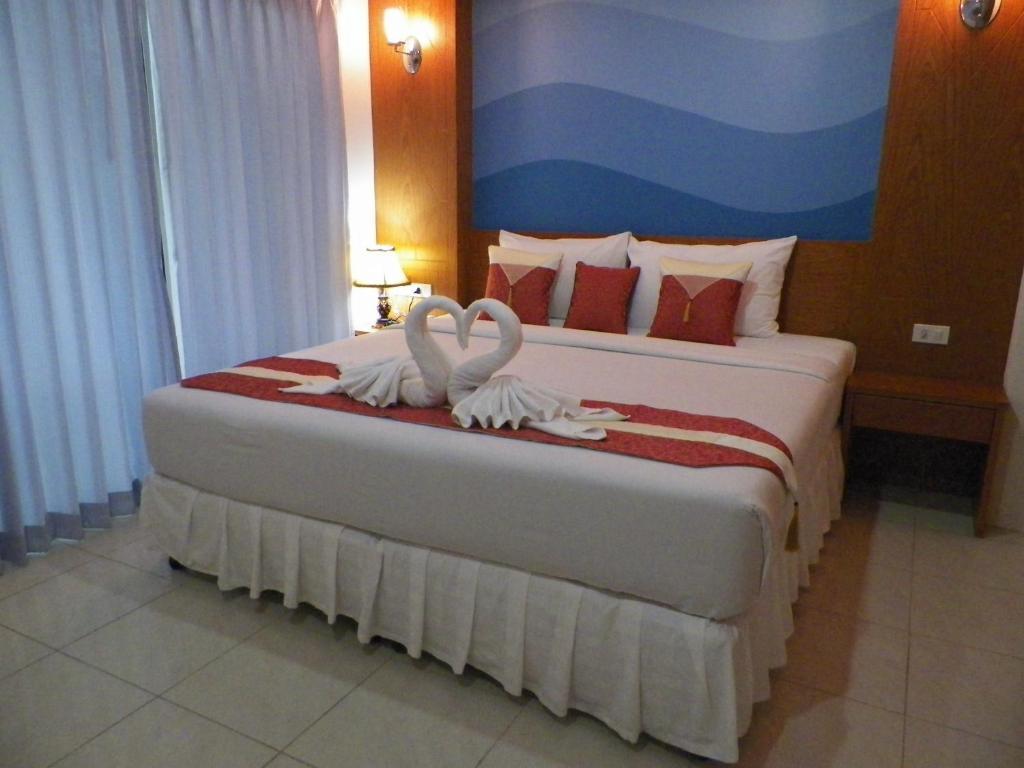 Suwanpupa Hotel Kathu Bagian luar foto
