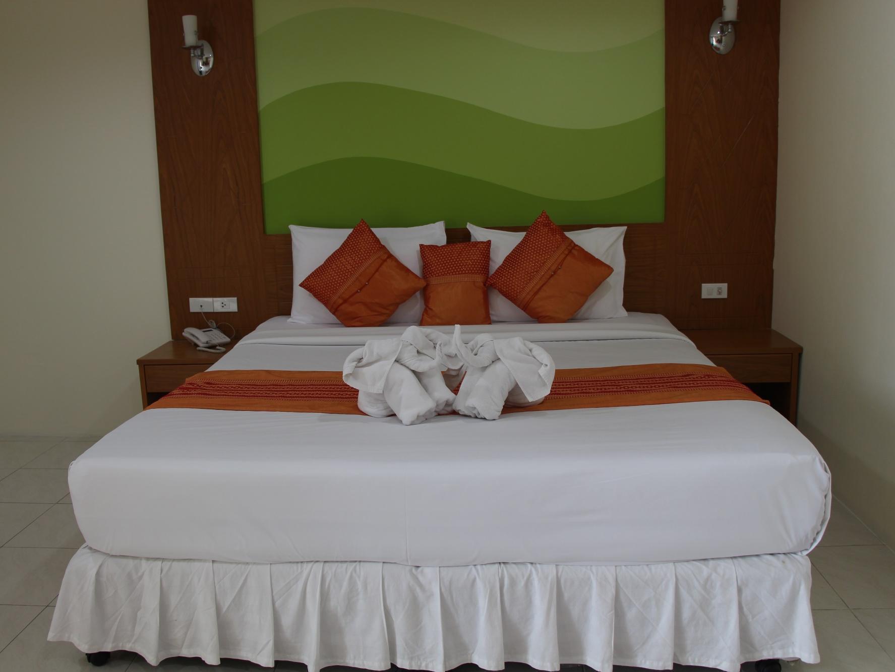 Suwanpupa Hotel Kathu Bagian luar foto